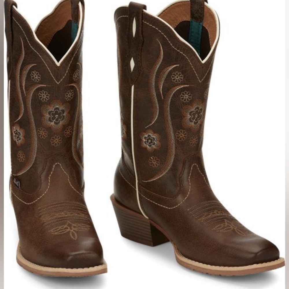Brown Justin boots